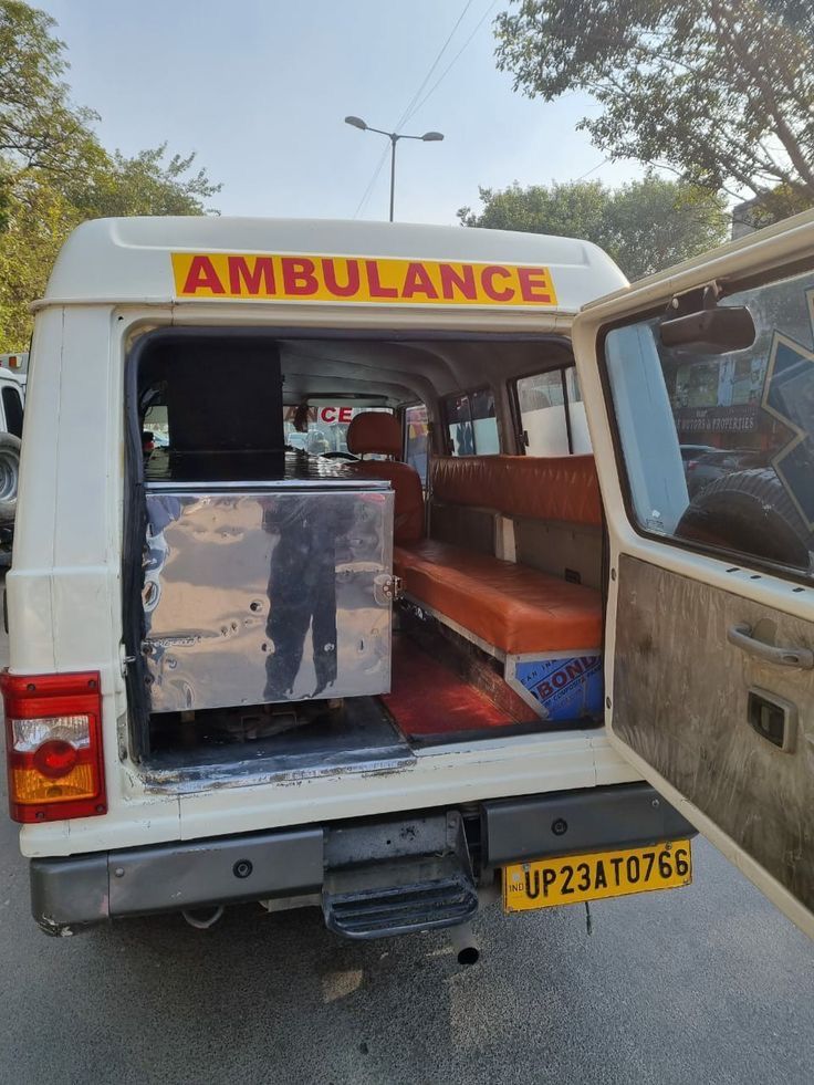 Moksh Vahini (Funeral Vehicle)